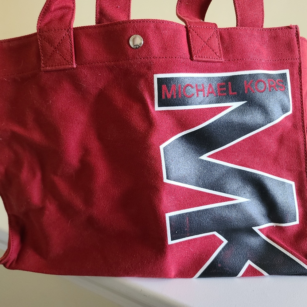 Canvas Michael Kors Bag in Great Condition
